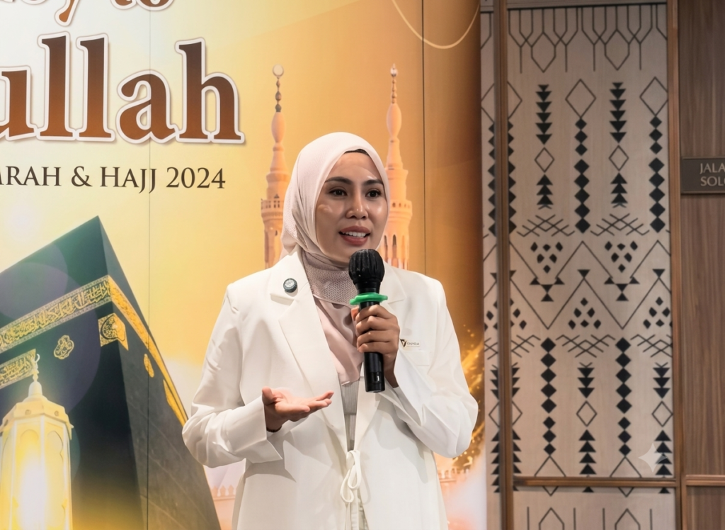Ibu Annisa Zulfida Umasugi