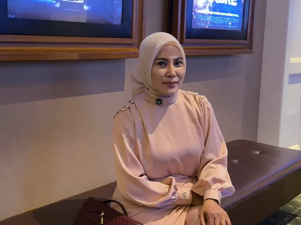Annisa Zulfida Umasugi owner ventour travel